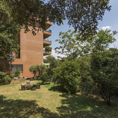 The House In The Green By Interhome * Roma